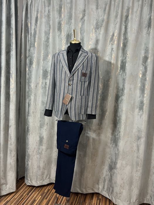 Costum Loro Piana , simplu si elegant