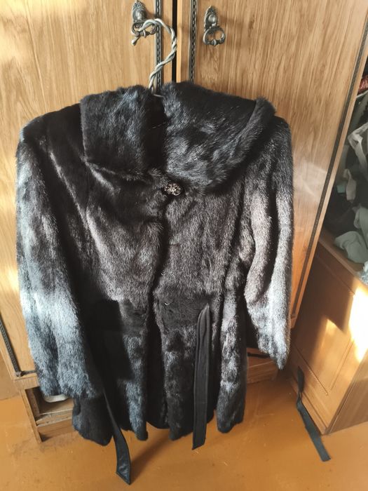 Продам норковую шубу
