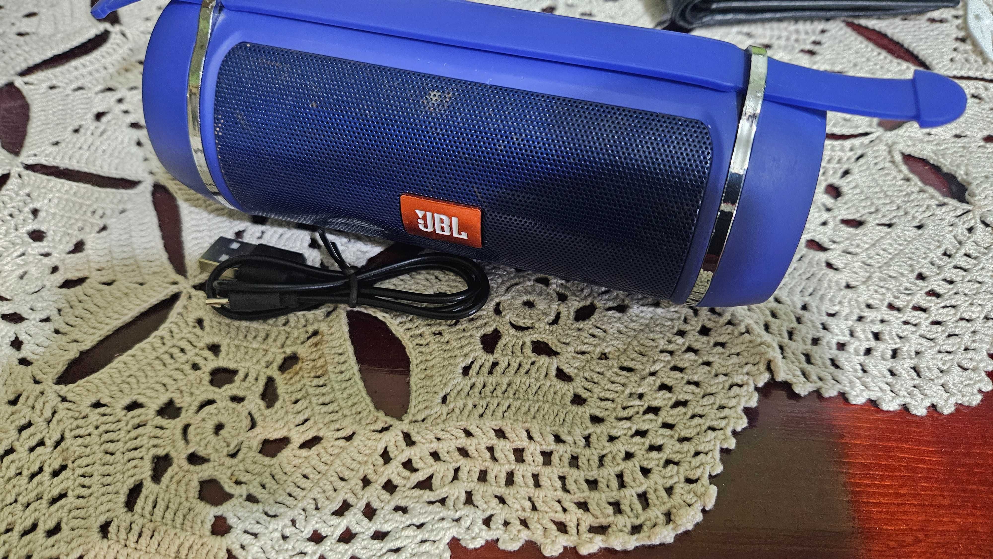 Bluetooth колонка JBL