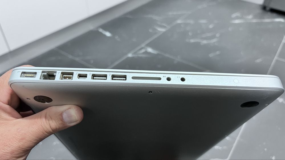 Macbook pro 15 i7