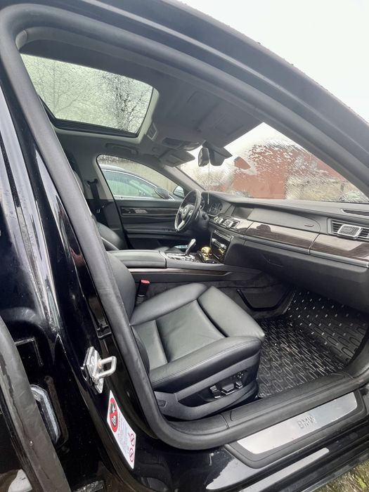 Vand/Schimb 750 impecabil !