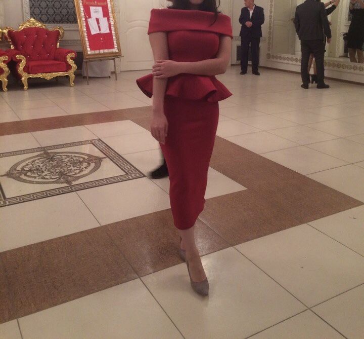 Продаю платье почти новая