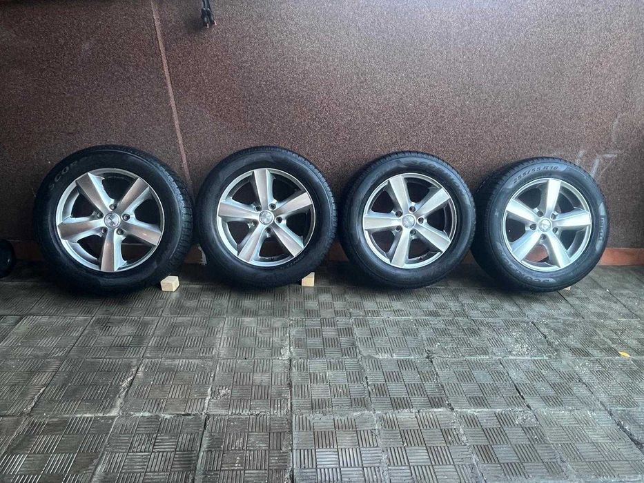 Set de 4 jante si cauciucuri de iarna Pirelli Scorpion 255/55 R18