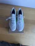 Ghete de fotbal mizuno