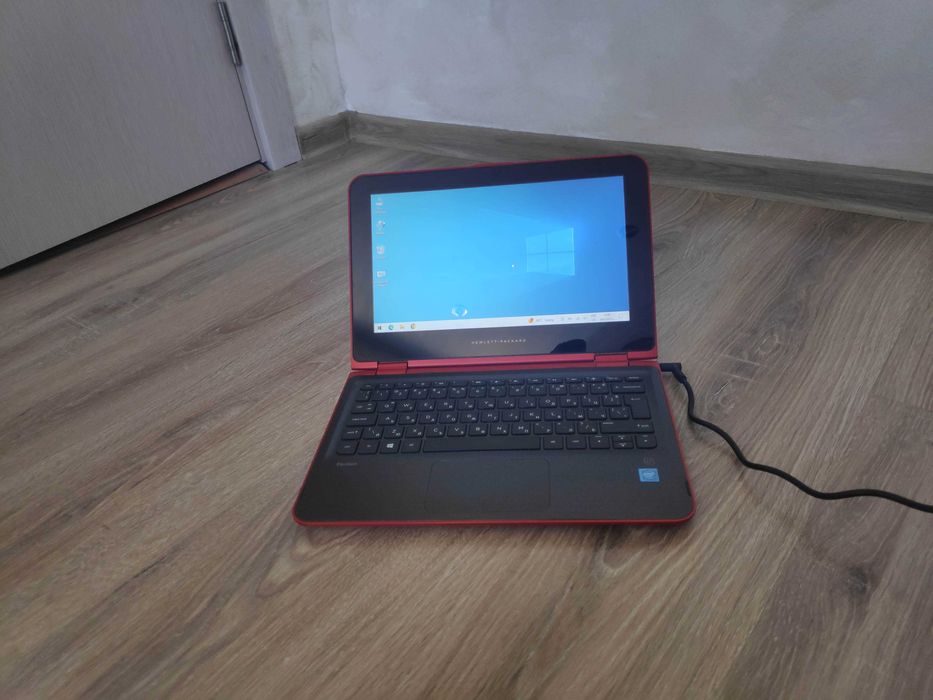 Лаптоп HP Pavilion x360 - 11-k100nu