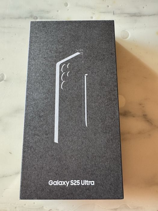 Самсунг S25ултра като нов