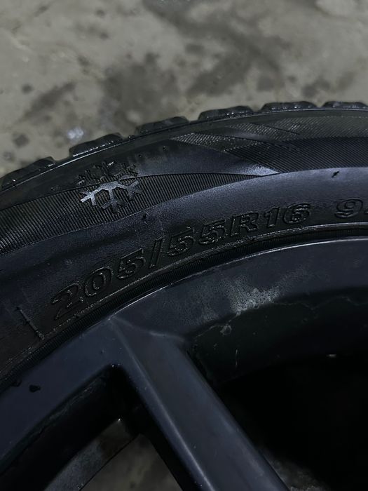 Резина с дисками  205/55R16