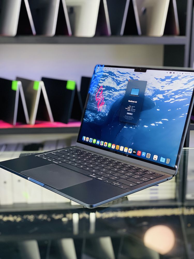 Macbook air m2 / 8 / 256 / 13sikl 100% / ideal