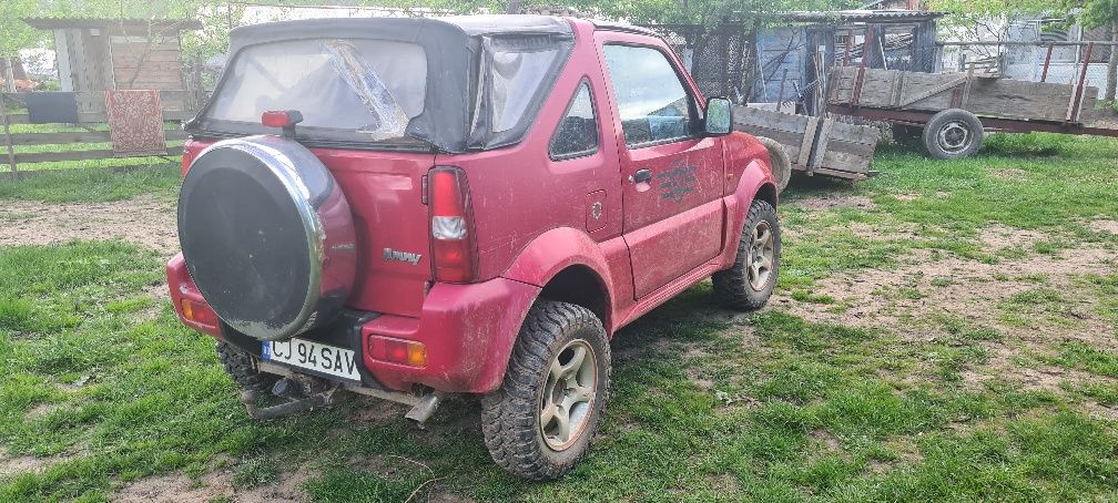 Vând suzuki jimny