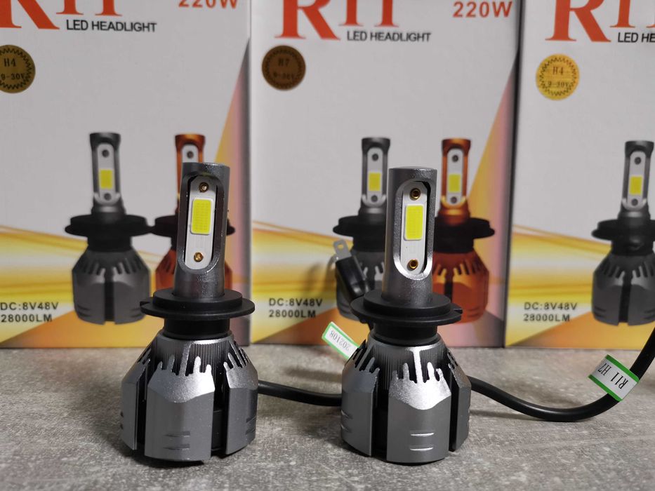 Автомобилни LED крушки Н7 и Н4