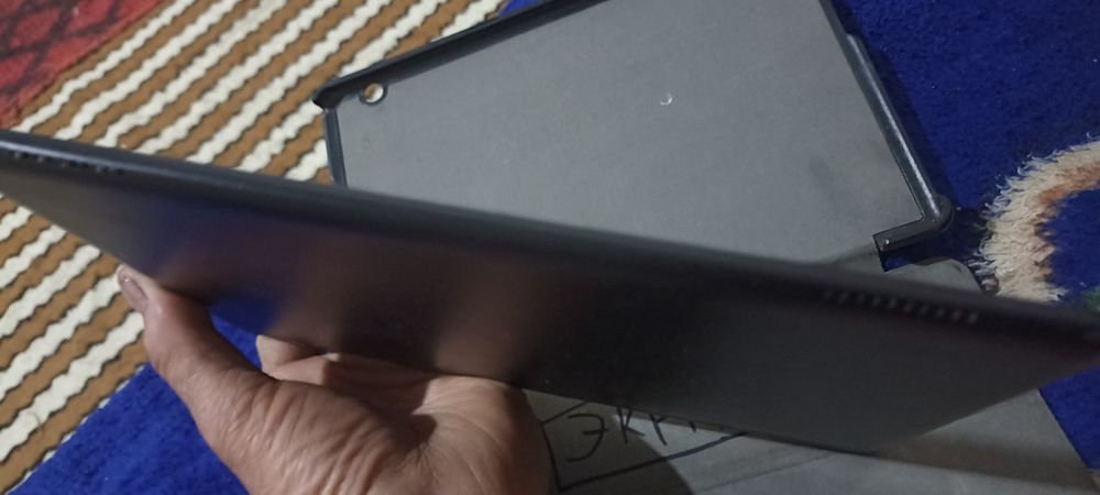 планшет сотилади