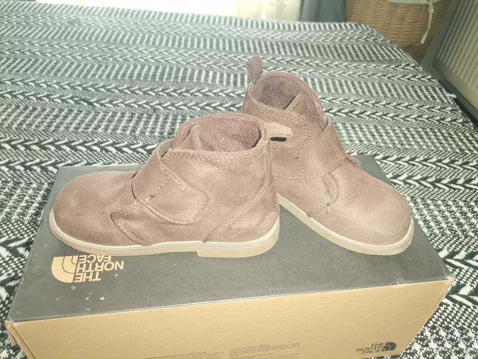 Ghete fete de la  H&M