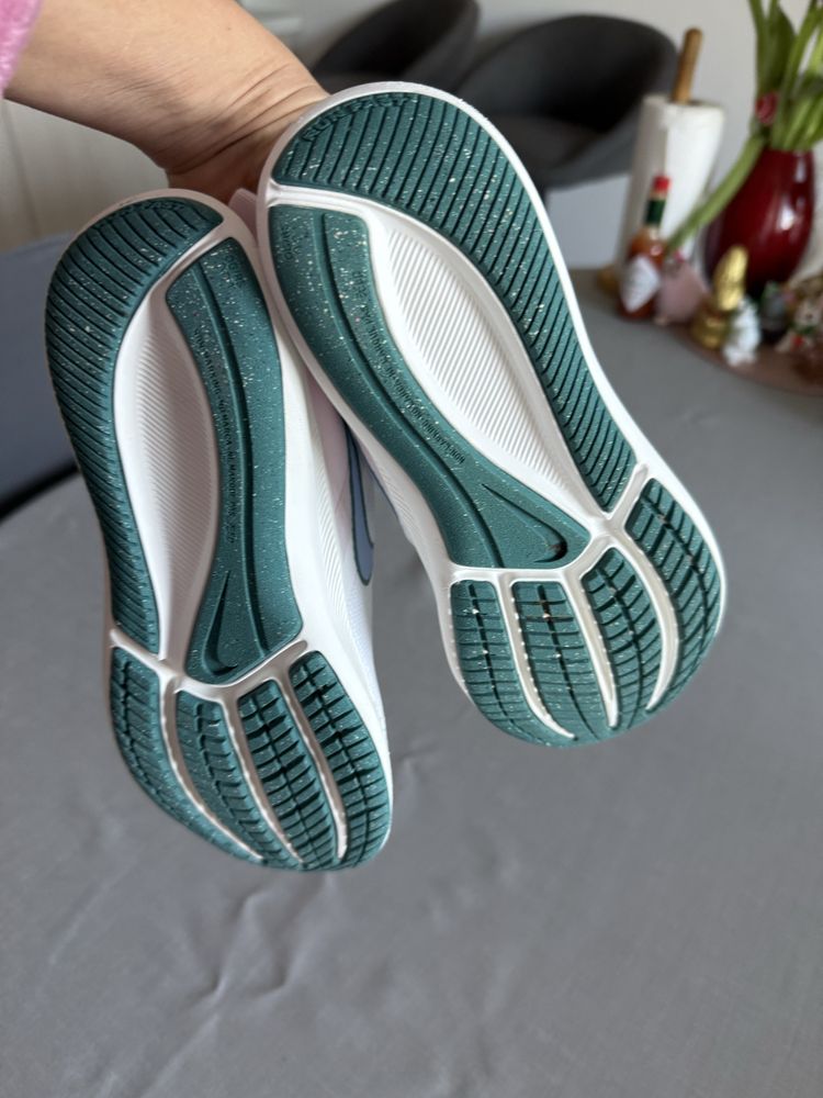 Маратонки Nike, р.32