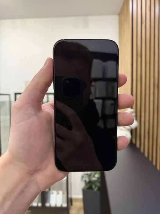 iPhone 16 in garantie, ca nou