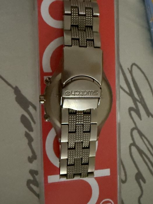 Ceas original Swatch gold roz nou