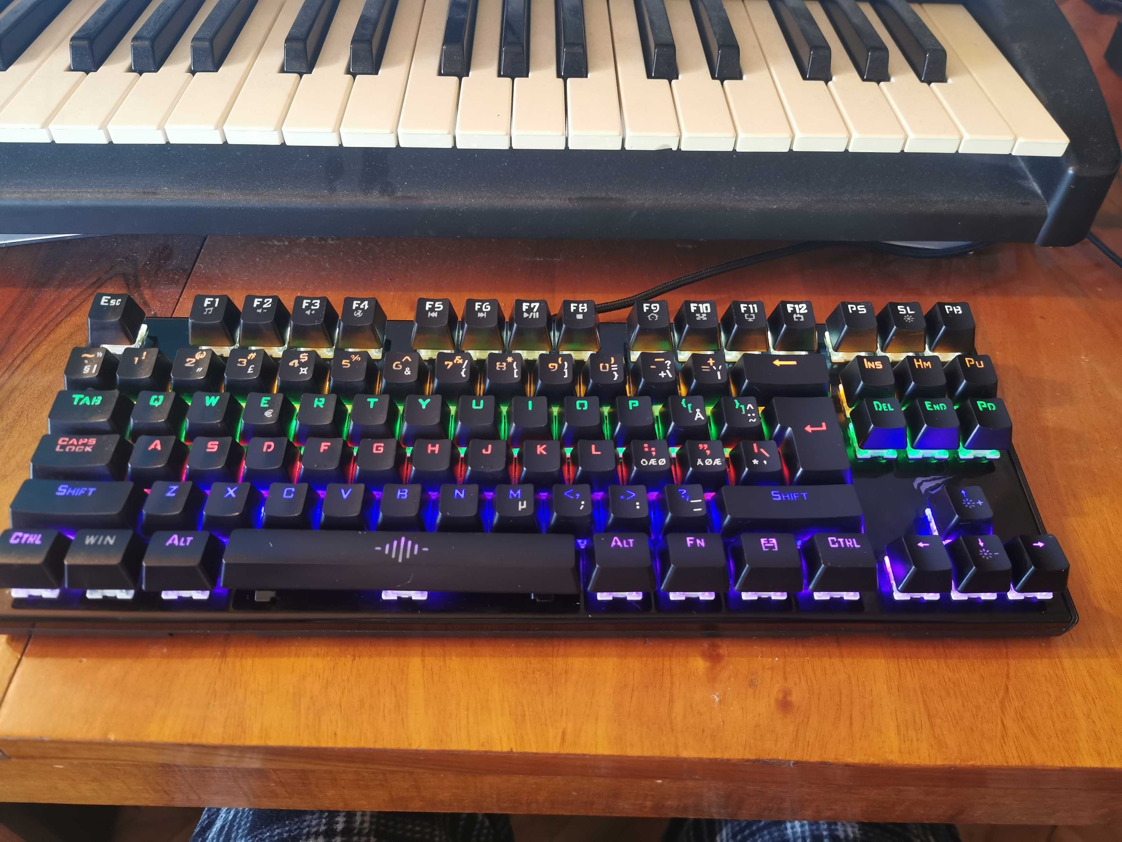 tastatura mecanica havit hv-kb399l