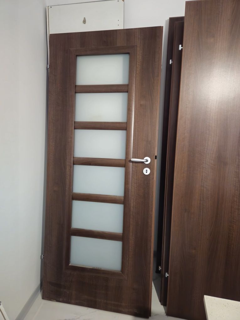 Нови интериорни врати без каси.