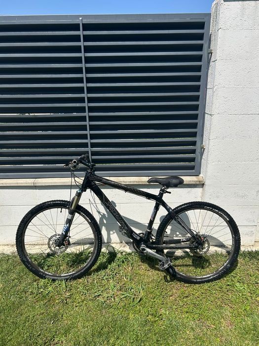 Bicicleta specialized,stumpjumper expert.La schimb cu kukirin g2