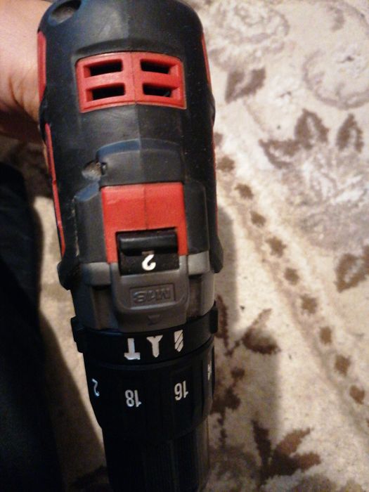 Milwaukee M18  filetanta impact M18