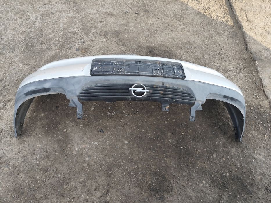 Предна броня за Опел Корса Б