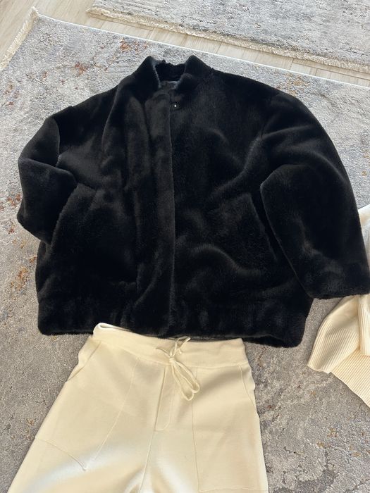 Geaca blana ZARA negru lucios