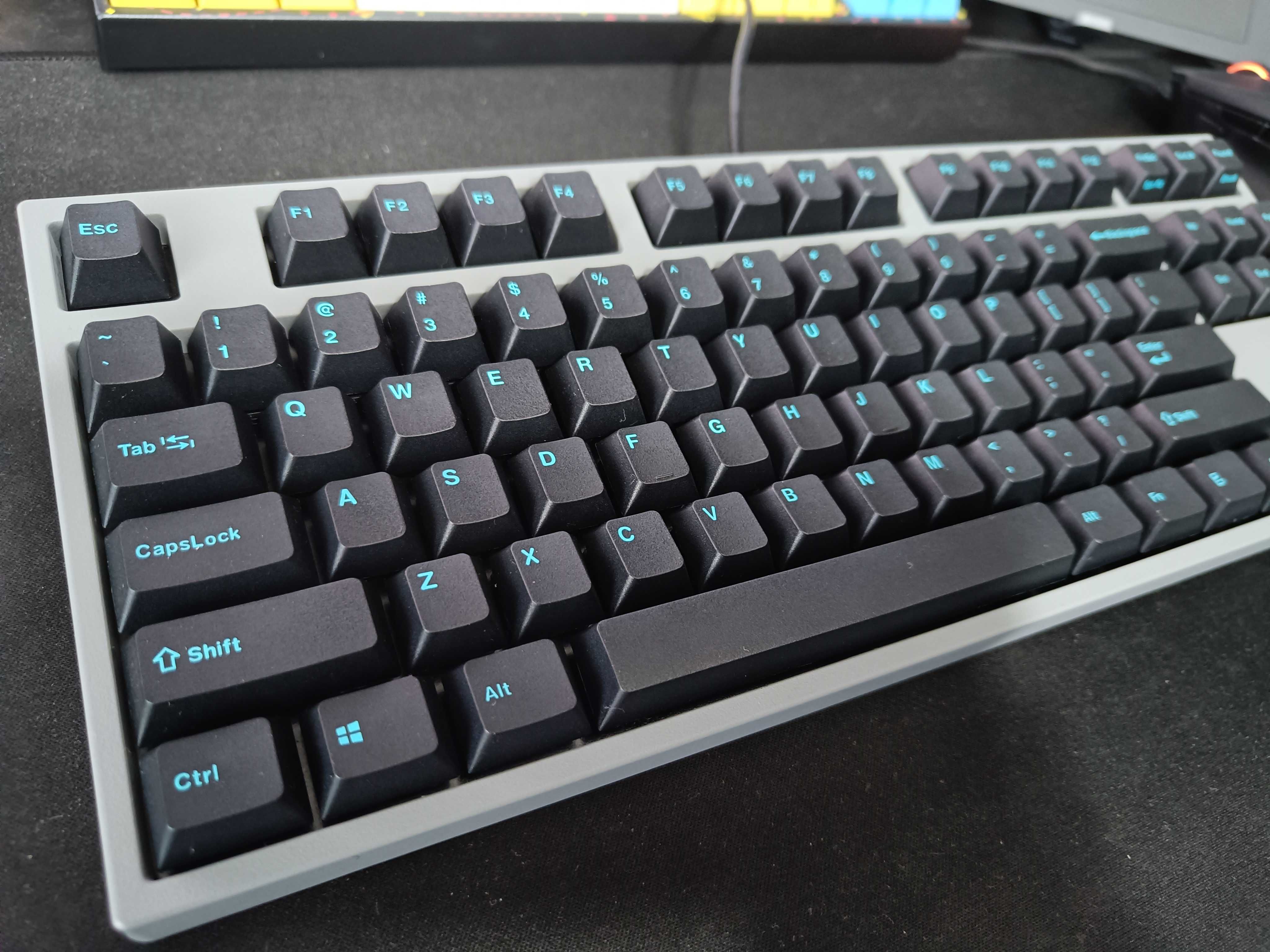 Tastatură mecanică Leopold FC750R PD TKL – MX Brown, Charcoal Blue