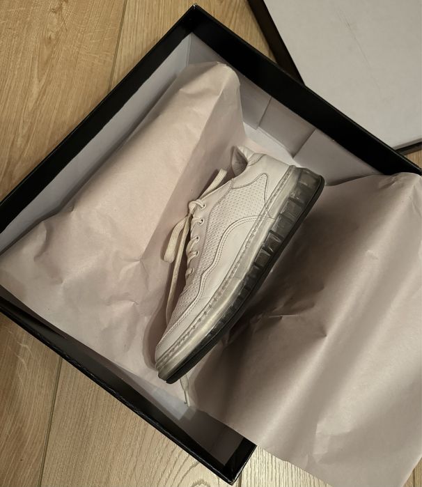 Сникърси бели, прозрачна подметка, естествена кожа, размер 38