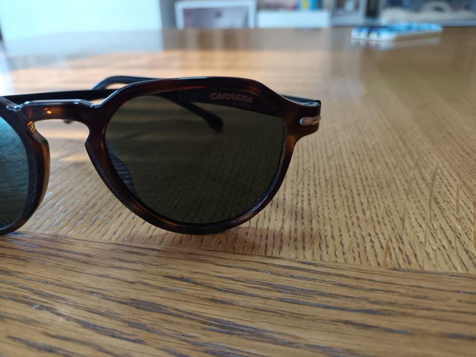 Дамски слънчеви очила Carrera
