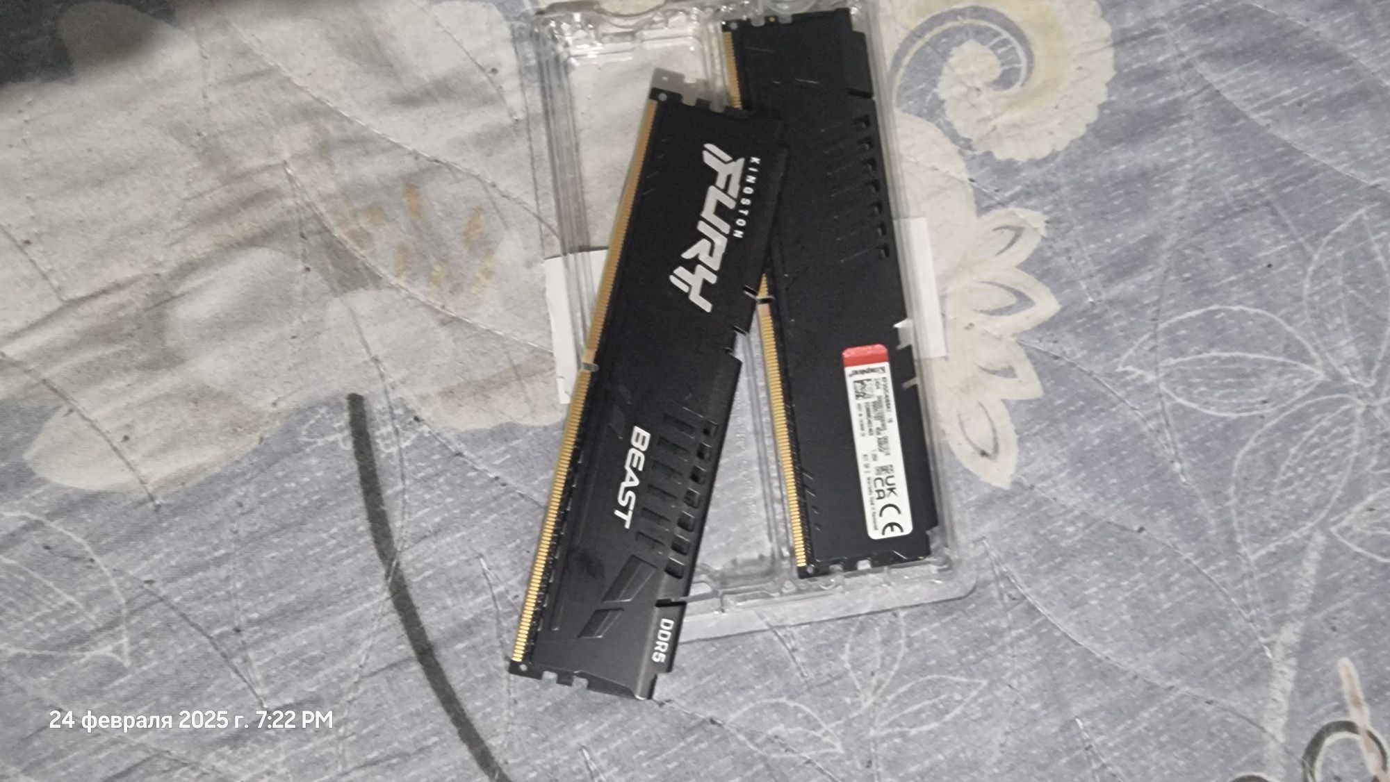 DDR 5  16гигабайт частота 5200