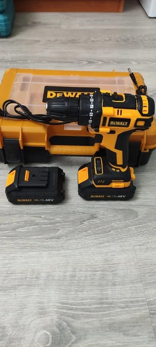 BOSCH. MAKITA. DEWALT. Шуруповерты. Хорошего качества. Большой выбор