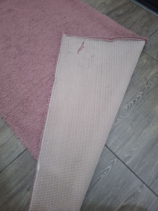 Декоративни противохлъзгащи  пухкави килимчета ,розови,размер 70/125см