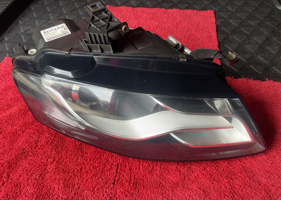 Far dreapta fata original complet AUDI A4 B8 BI-XENON 8K0941004 C/E