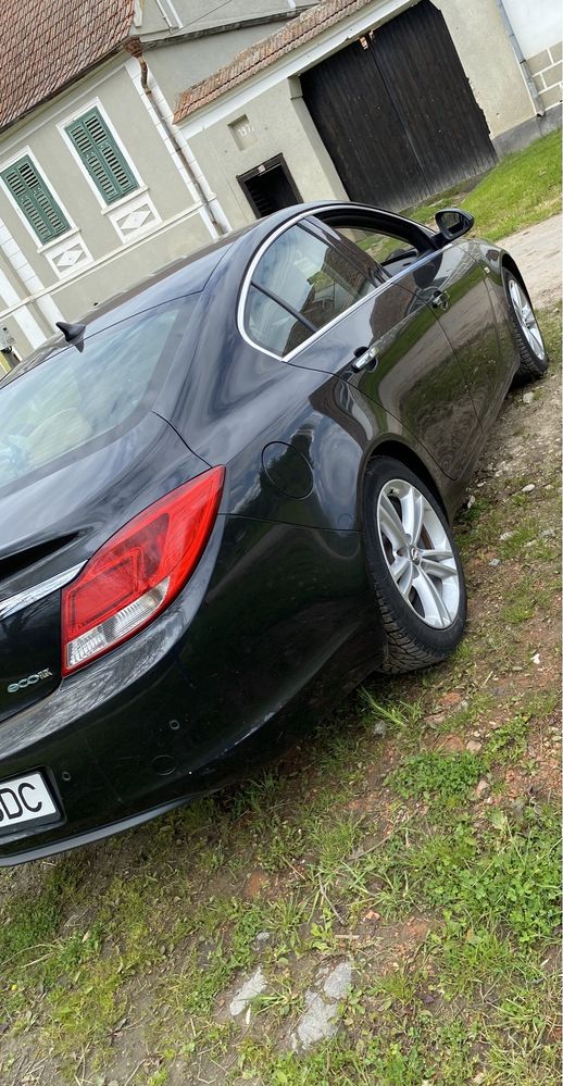 Vand opel insignia 2011