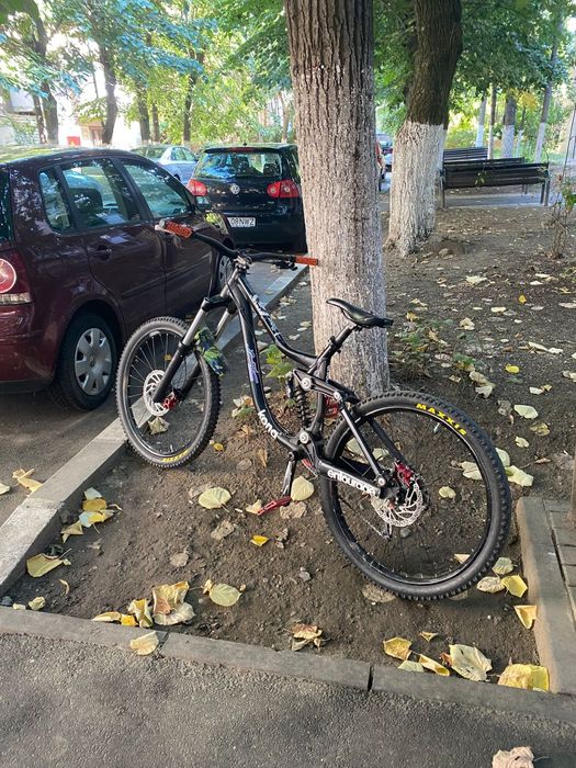 Bicicletă Kona full suspension