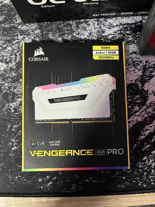 RAM Corsair Vengeance RGB PRO - DDR4 3200 Mhz 2x8GB (16GB)