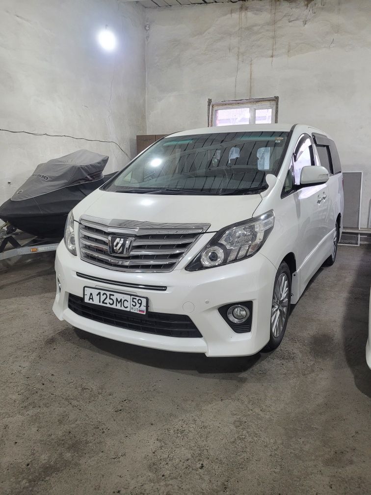 Продам отличный автомобиль Toyota AlPHARD