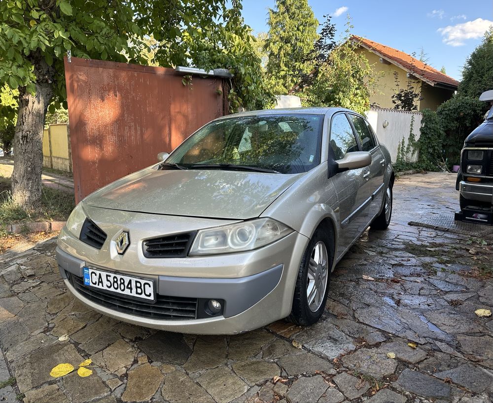 Renault megane 1.6 с АГУ