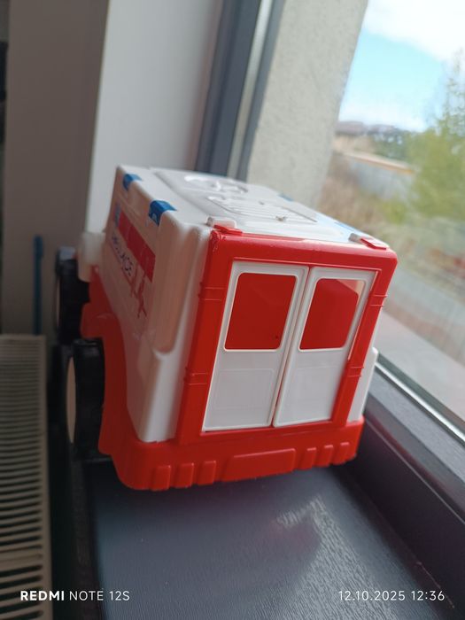 Ambulanta de jucarie