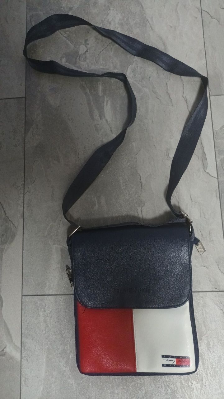 Geantă de umăr Tommy Hilfiger