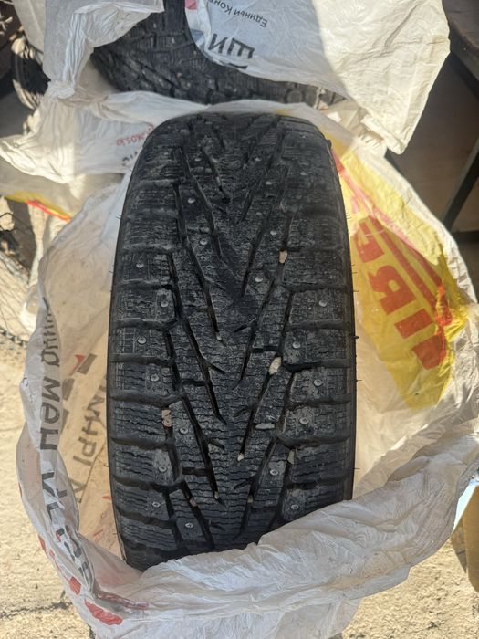 Шипы18/235/60 зимние