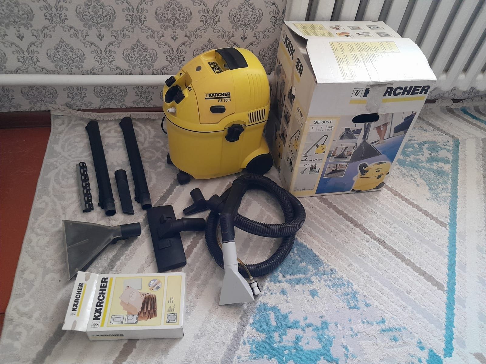 Моющий пылесос Karcher для химчистки мягкой мебели автохимчистка