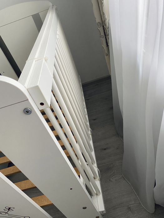 Vând pătuț in stare foarte bună