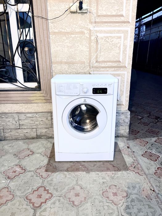 Продам стиральную машинку Индезит 6кг рабочая