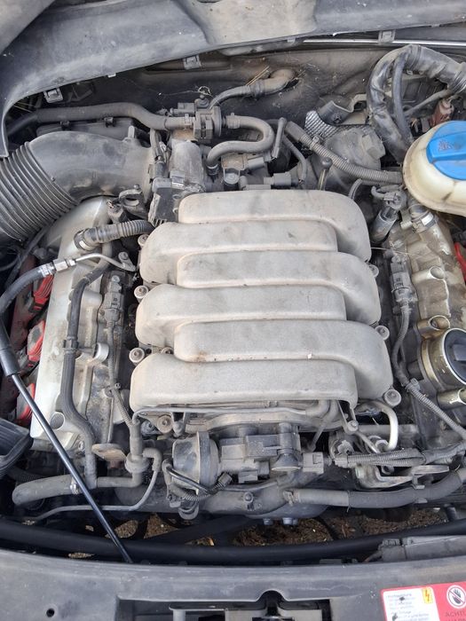 Двигател audi vw 3,2v6 на части
