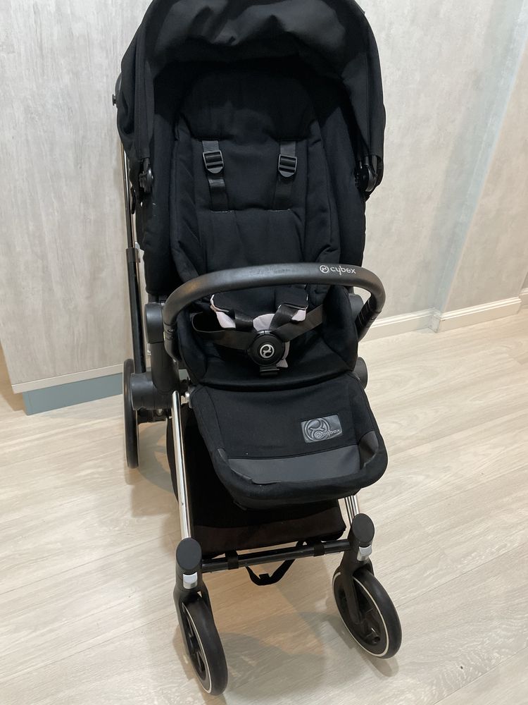Продам крутую коляску Cybex Priam