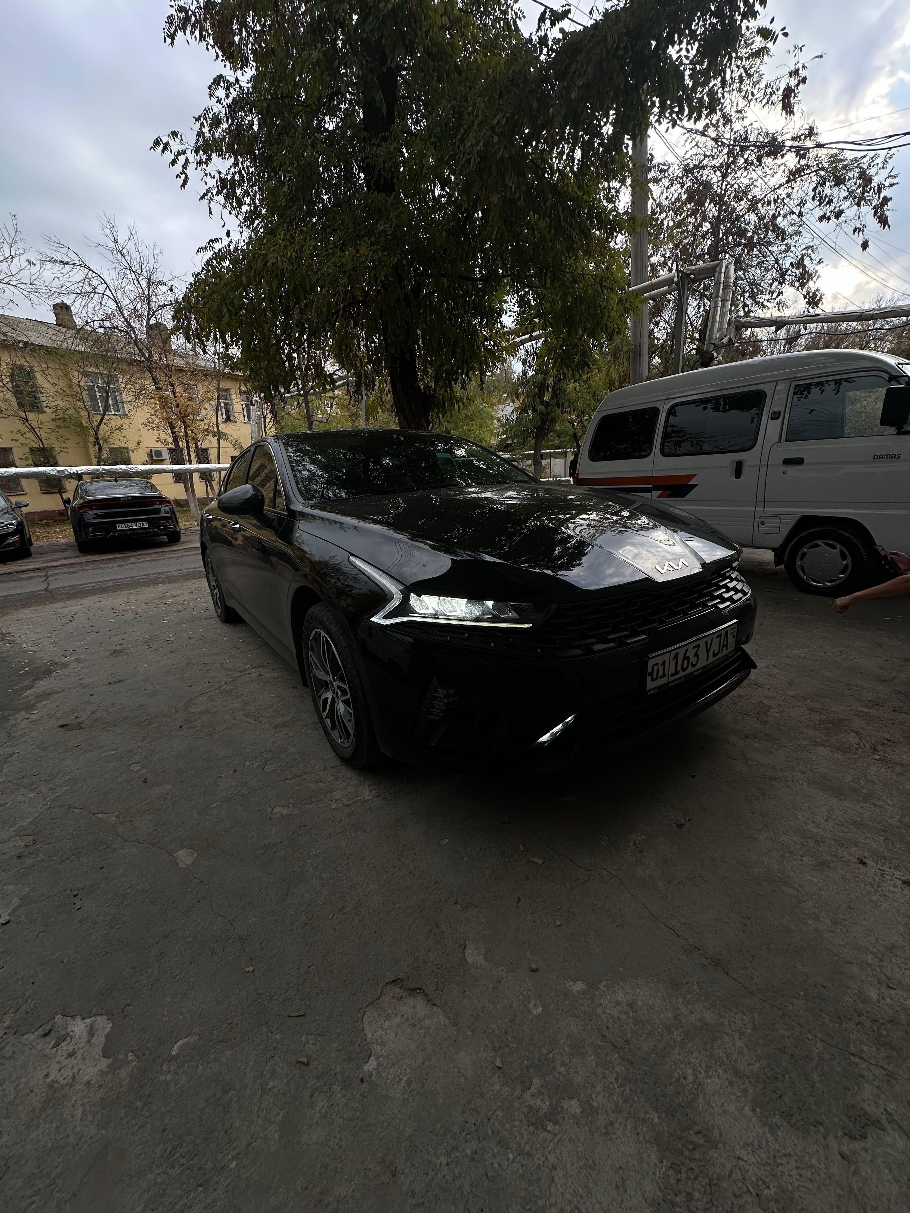 Продам свою Kia k5 2022 г.в