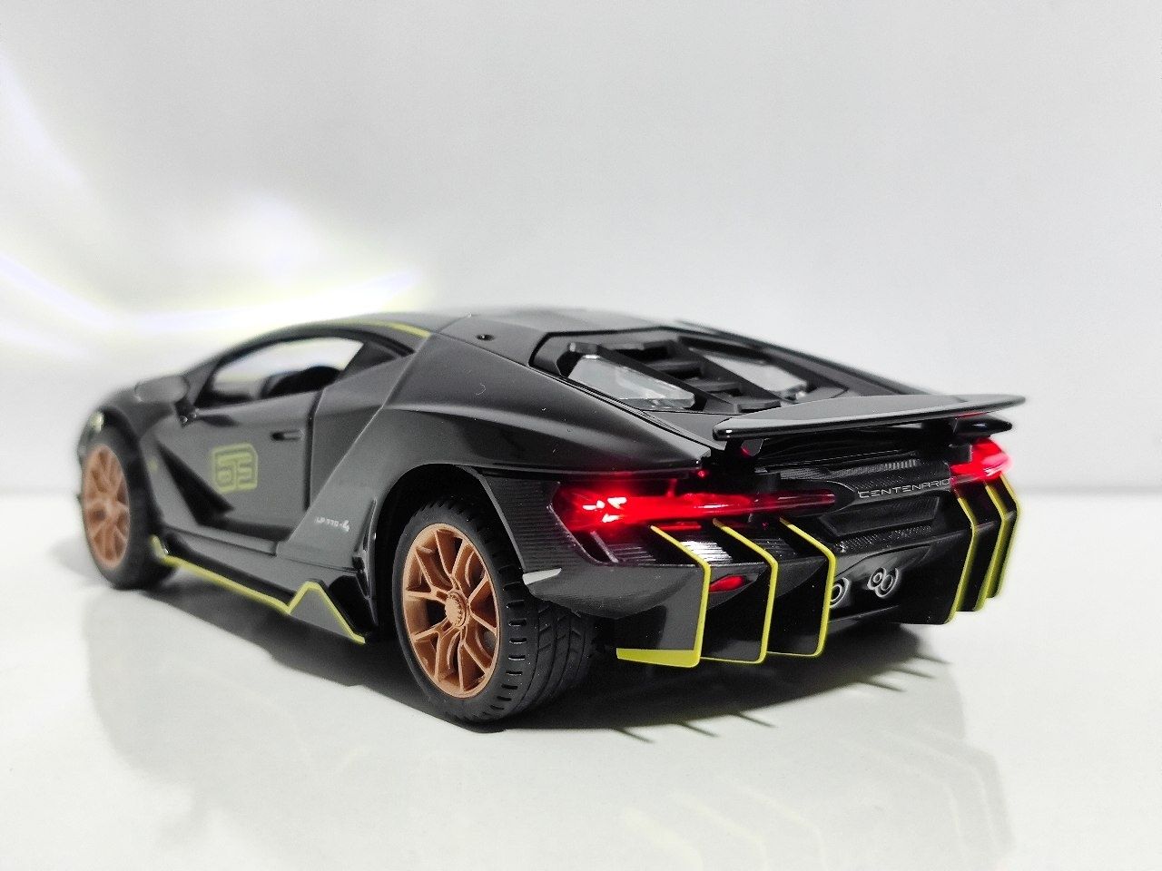 Lamborghini Centenario металлическая машинка масштабная - Доставка