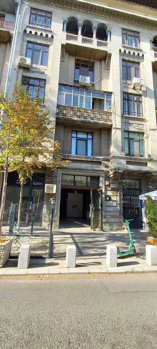 Ateneul Român - Spațiu comercial ultracentral 35+15 mp