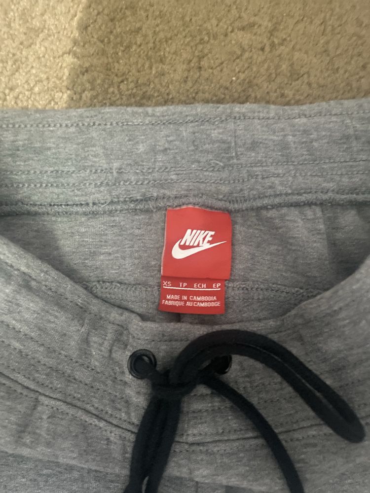 Панталон: Nike Tech Fleece