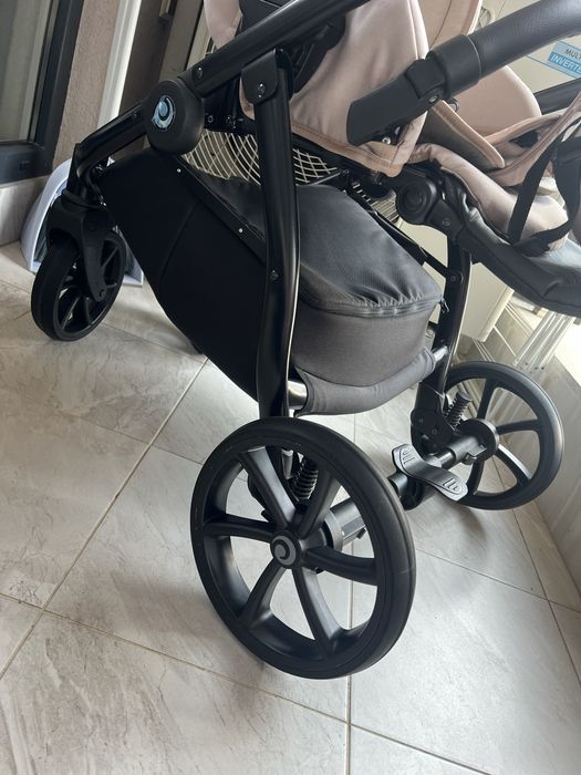 Беешка количка 3 в 1 Tutis Uno 3+